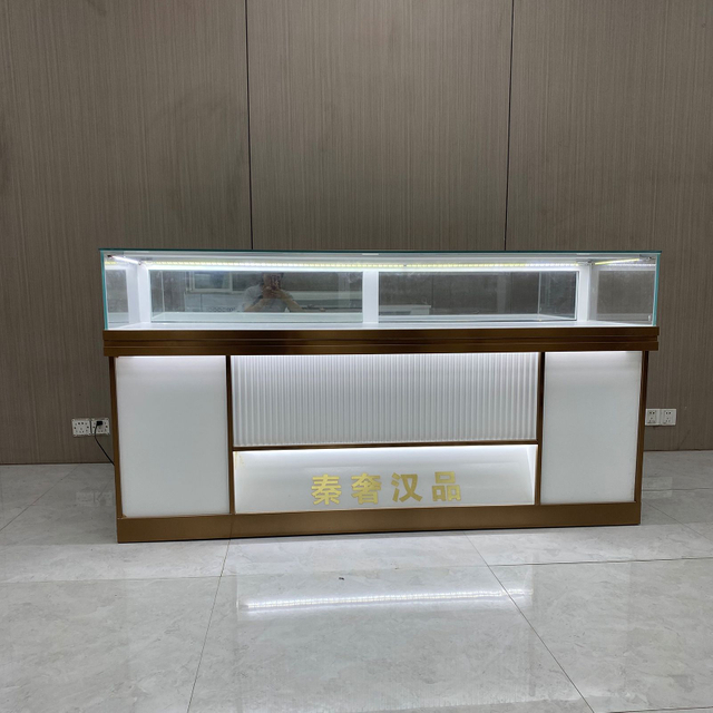 Шкаф для демонстрации ювелирных изделий с хранением