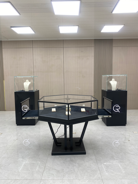 Восьмиугольные нерегулярные украшения шкаф